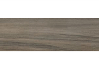 नार्डिक स्टाइल लकड़ी का लुक ब्राउन रंग में घुमावदार मैट सतह के साथ पोर्सिलेन टाइल